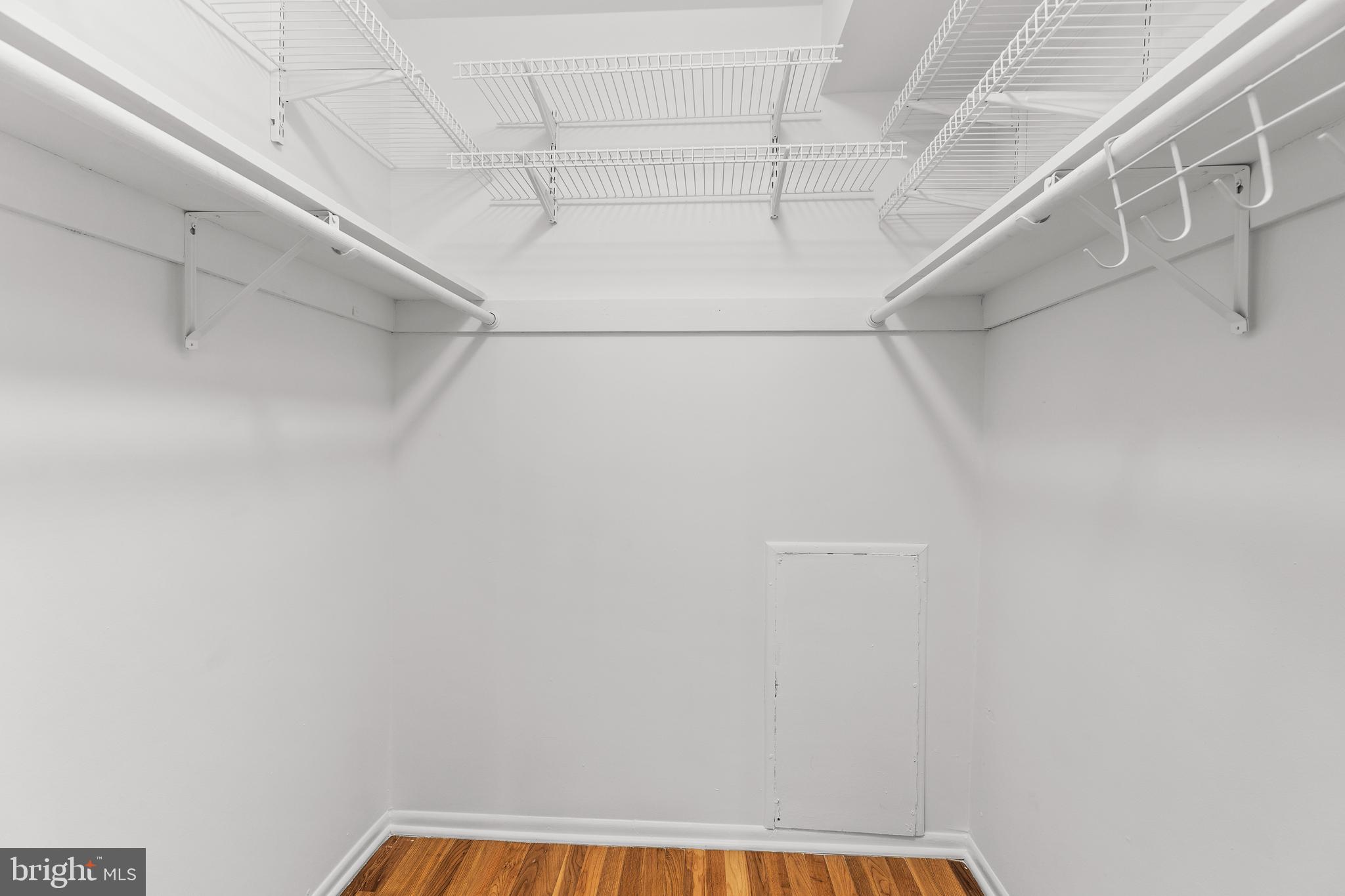 3328 Woodburn Village Dr #23