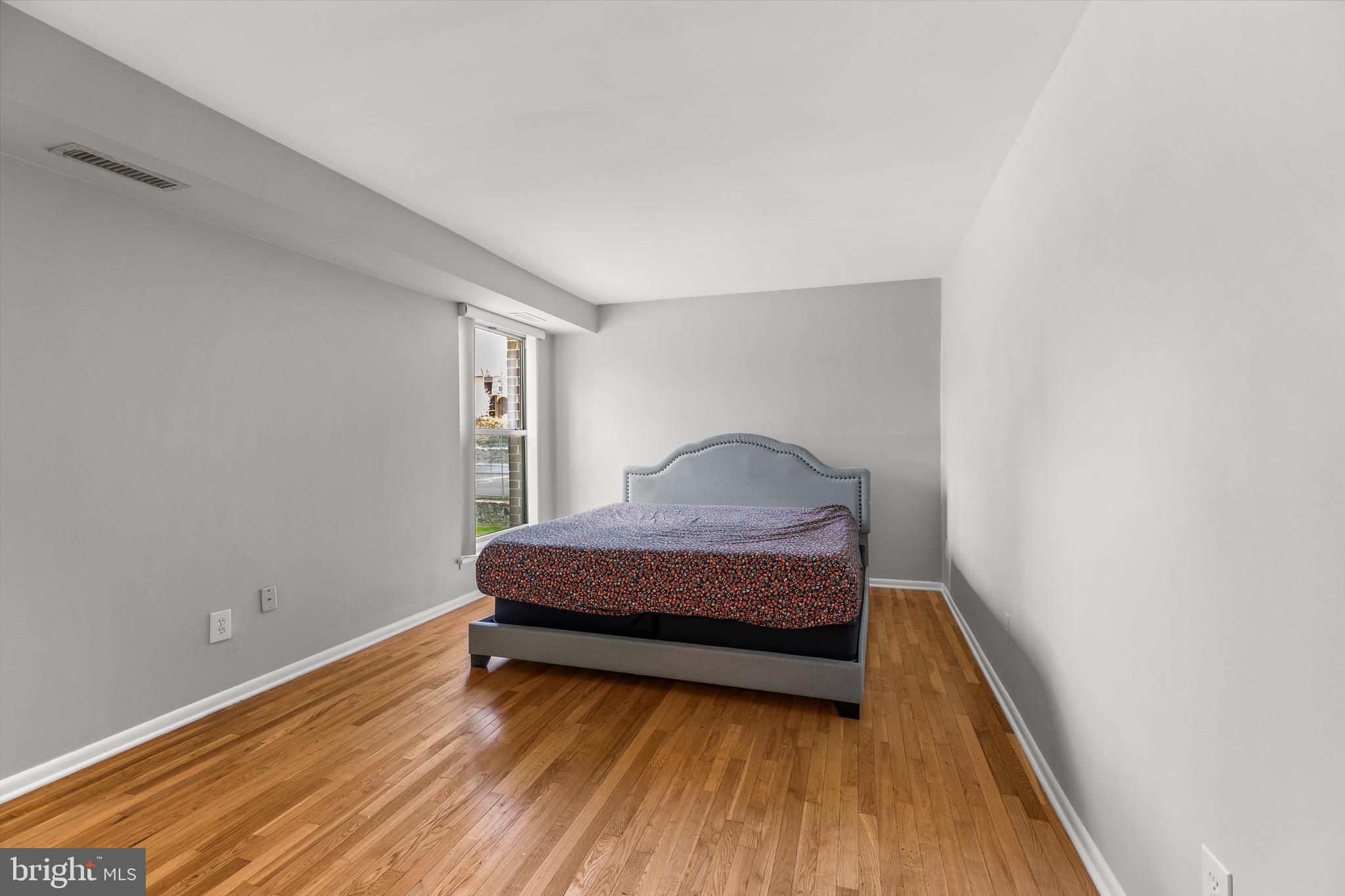 3328 Woodburn Village Dr #23