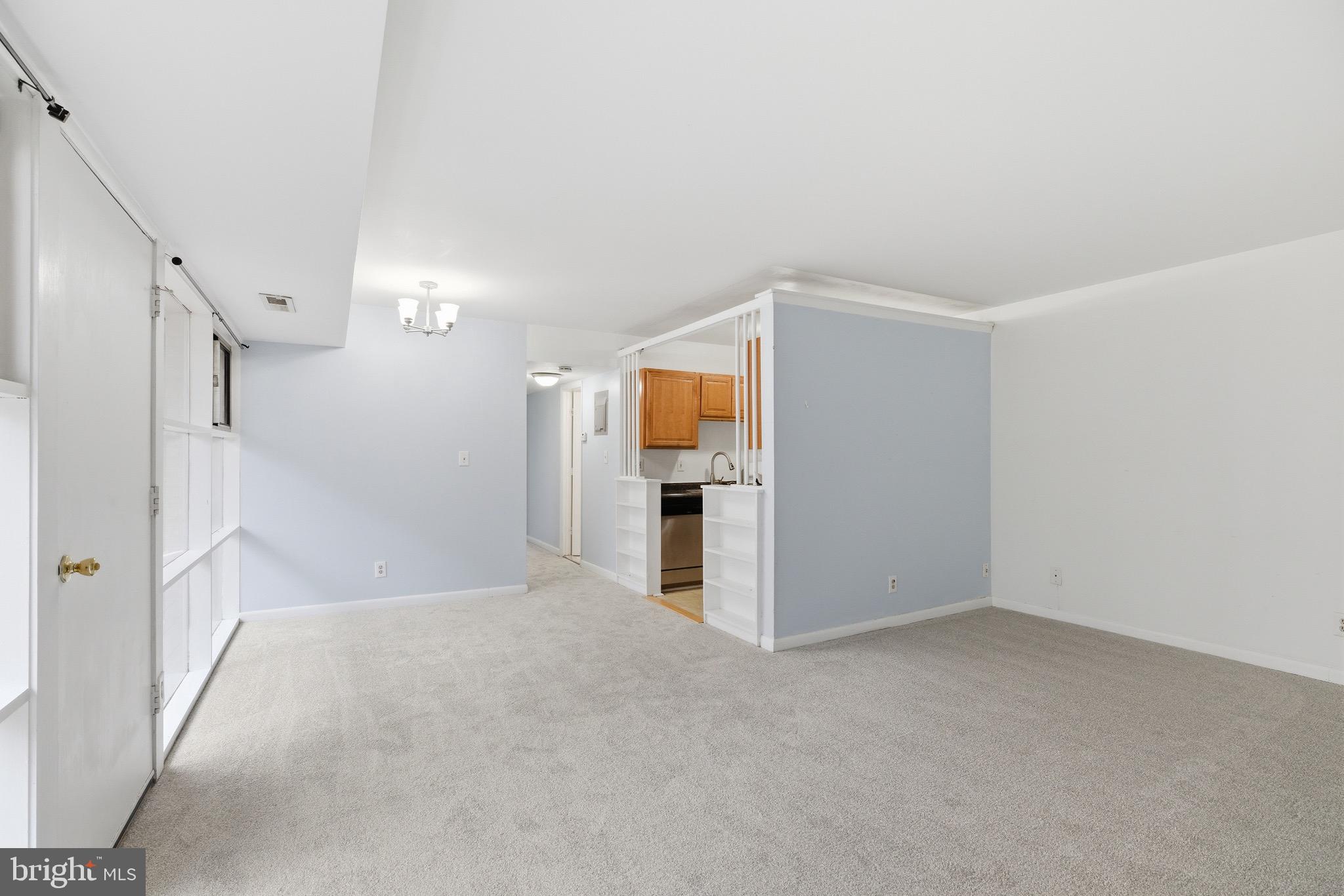 4227 AMERICANA DRIVE 103 E