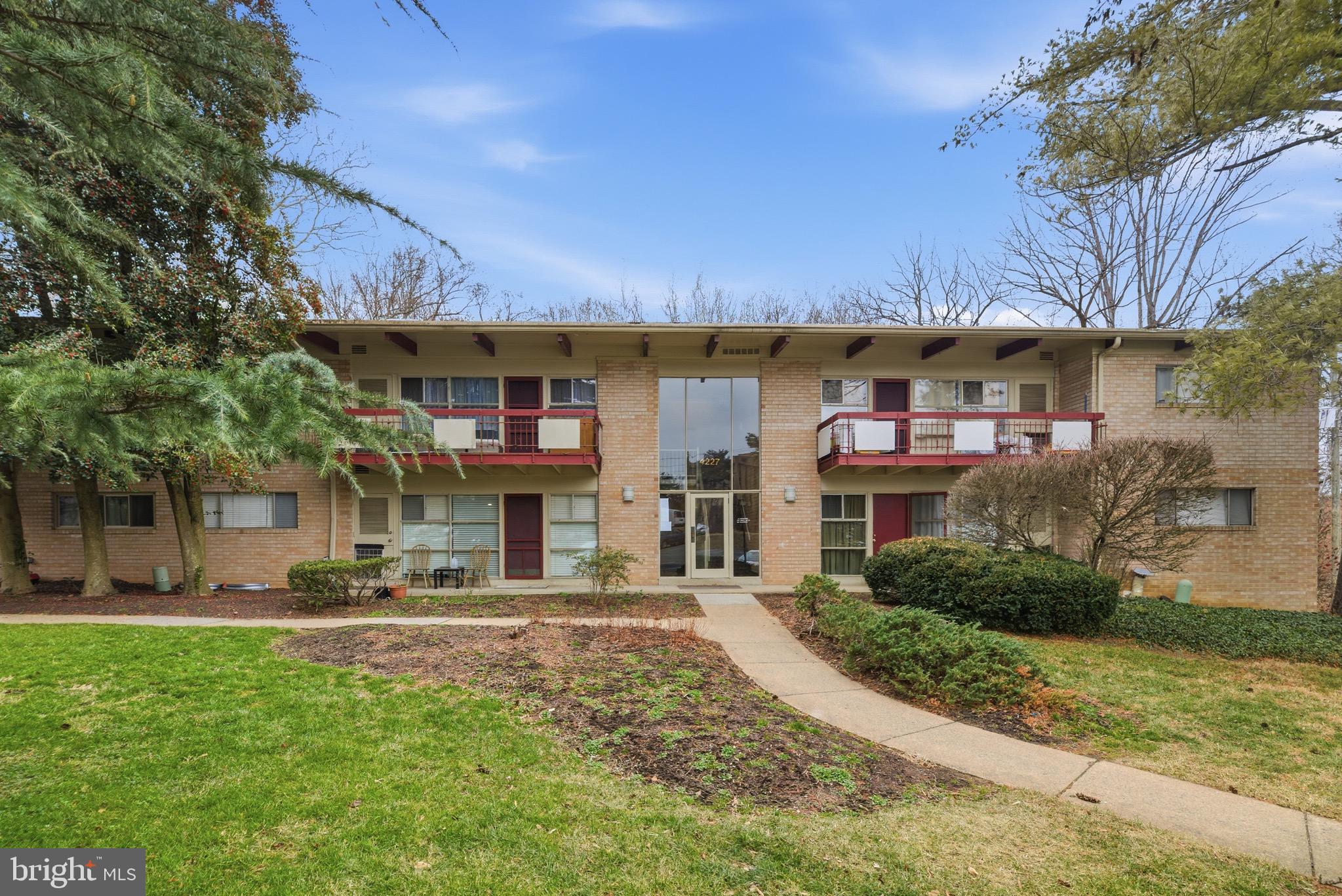 4227 AMERICANA DRIVE 103 E