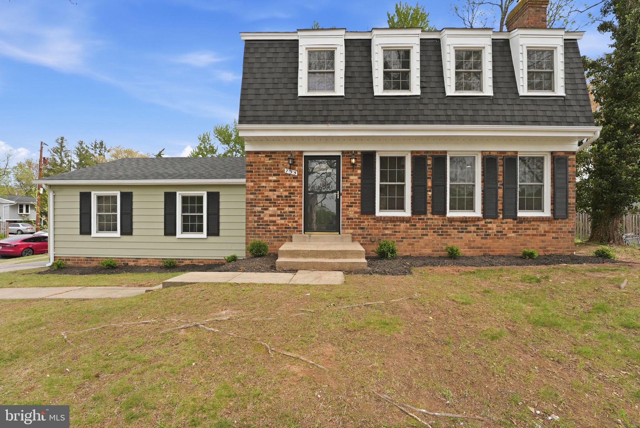 735 PALMER DRIVE