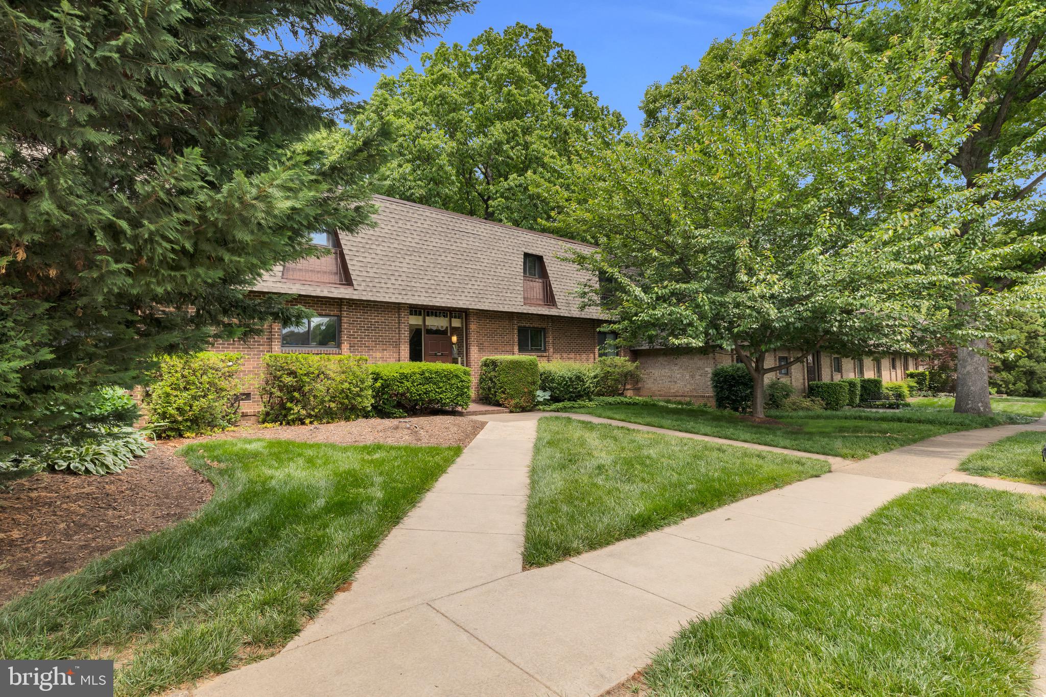 11620 VANTAGE HILL ROAD 22B