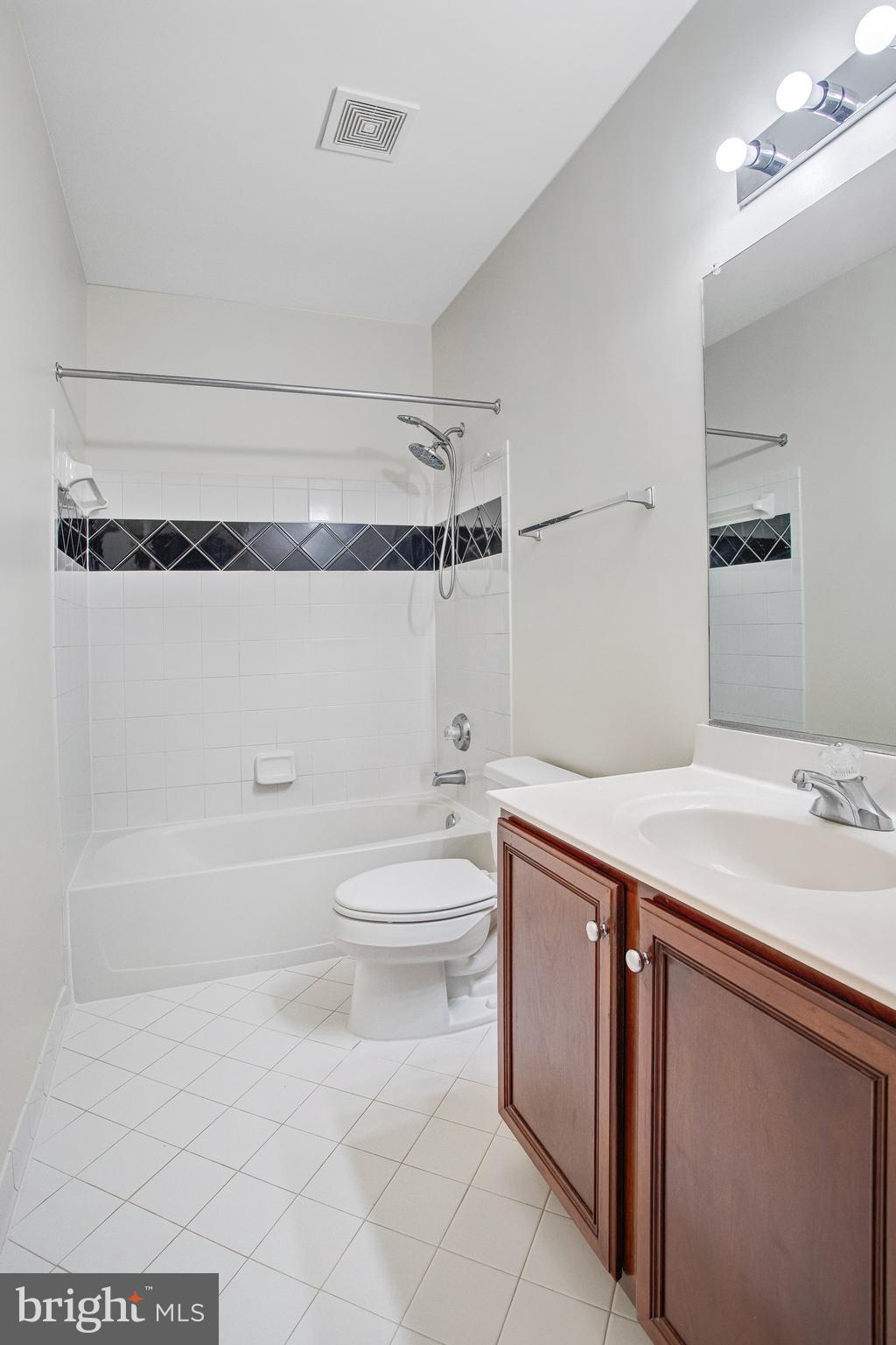 8261 ROSELAND DRIVE