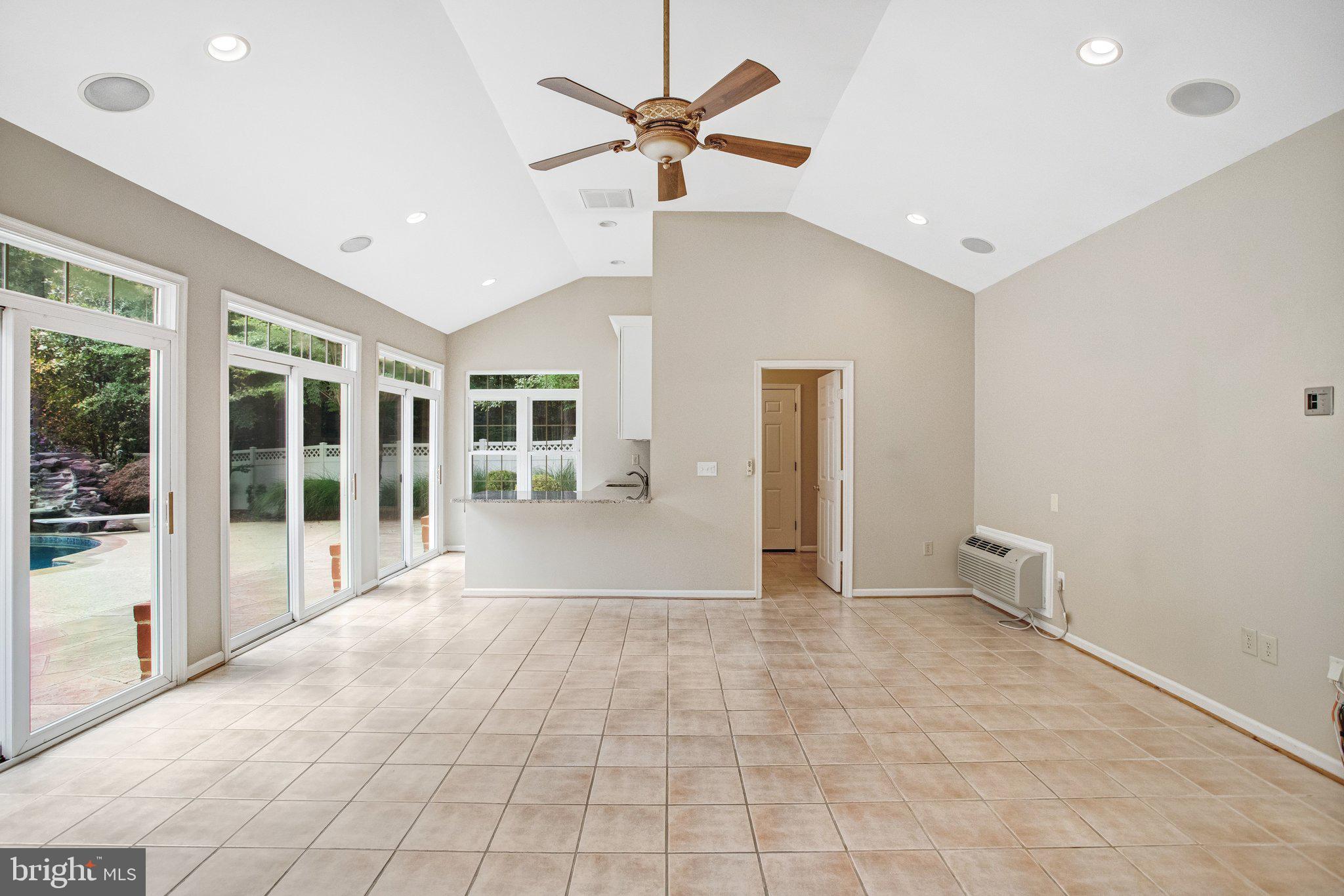 8261 ROSELAND DRIVE