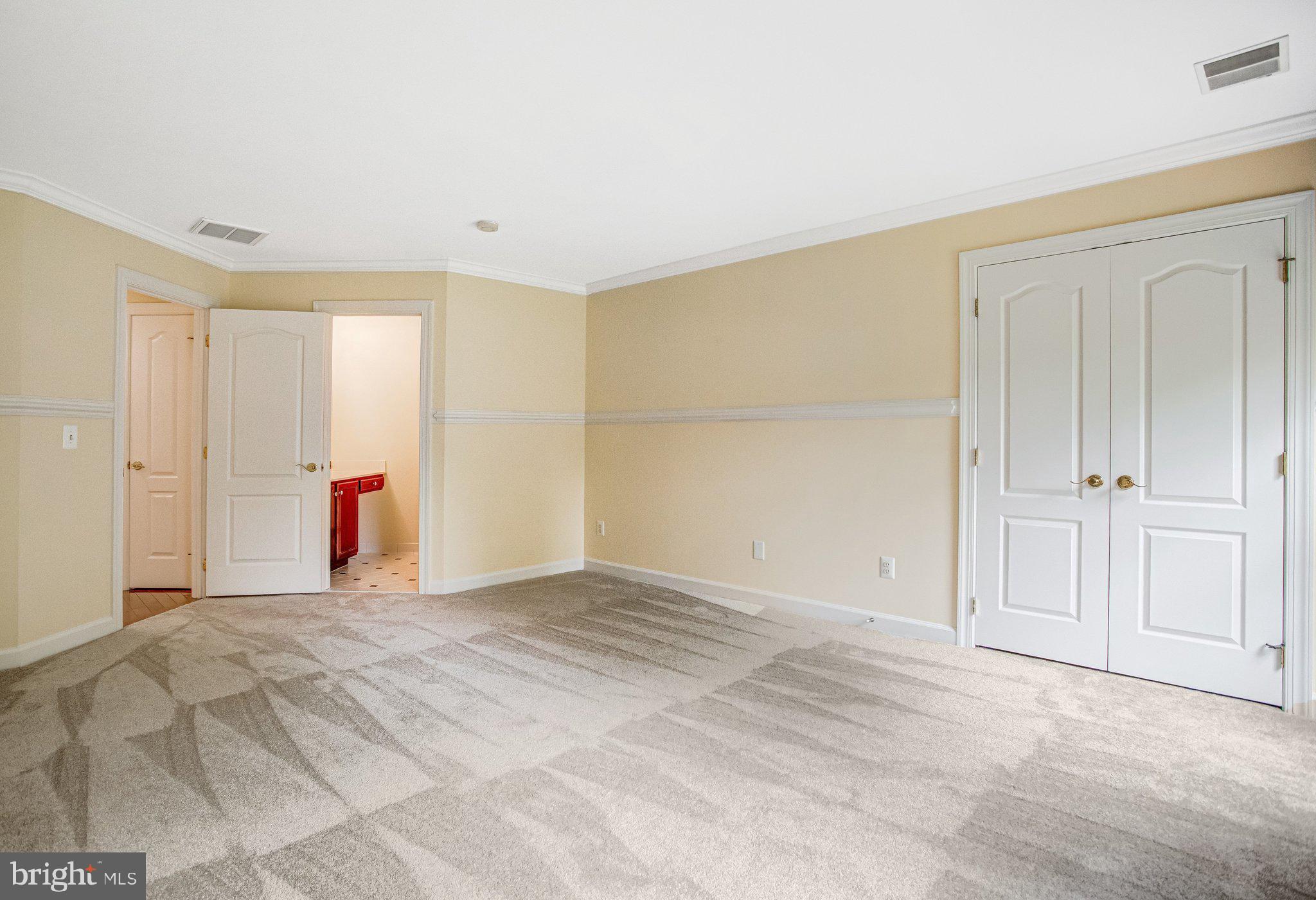 8261 ROSELAND DRIVE