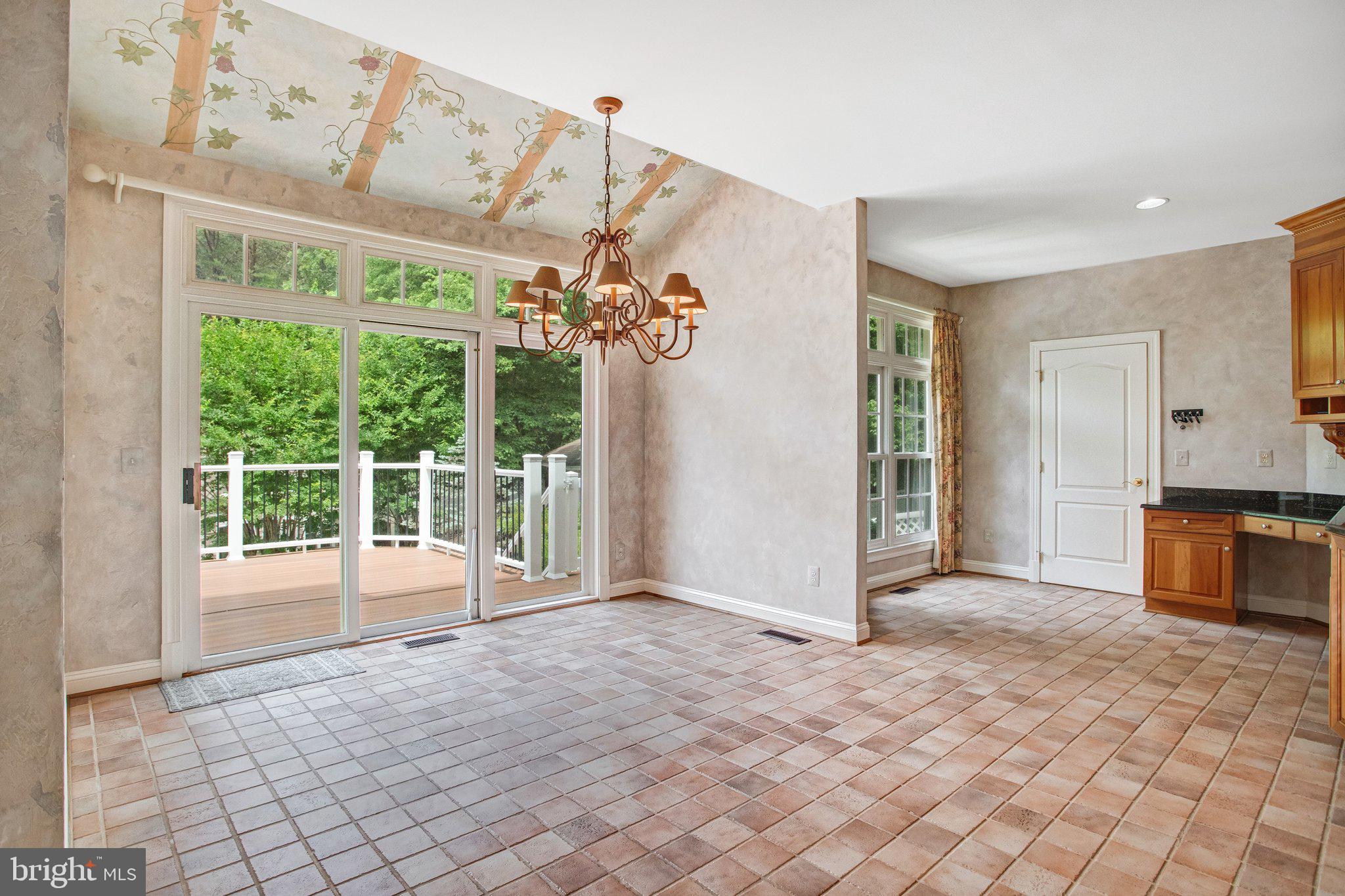8261 ROSELAND DRIVE