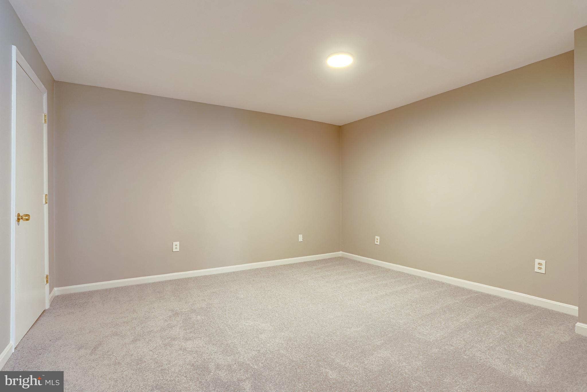 20366 HARTWELL STREET