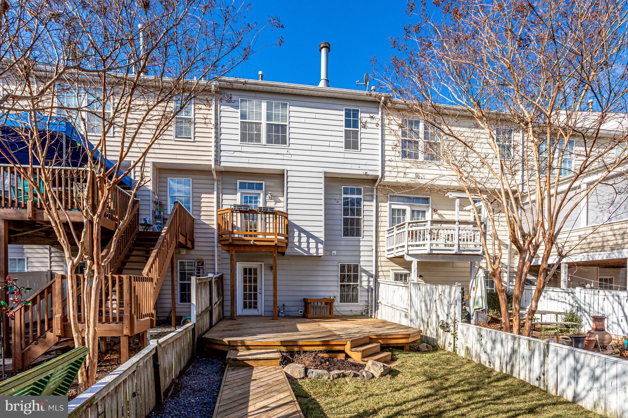 20366 HARTWELL STREET