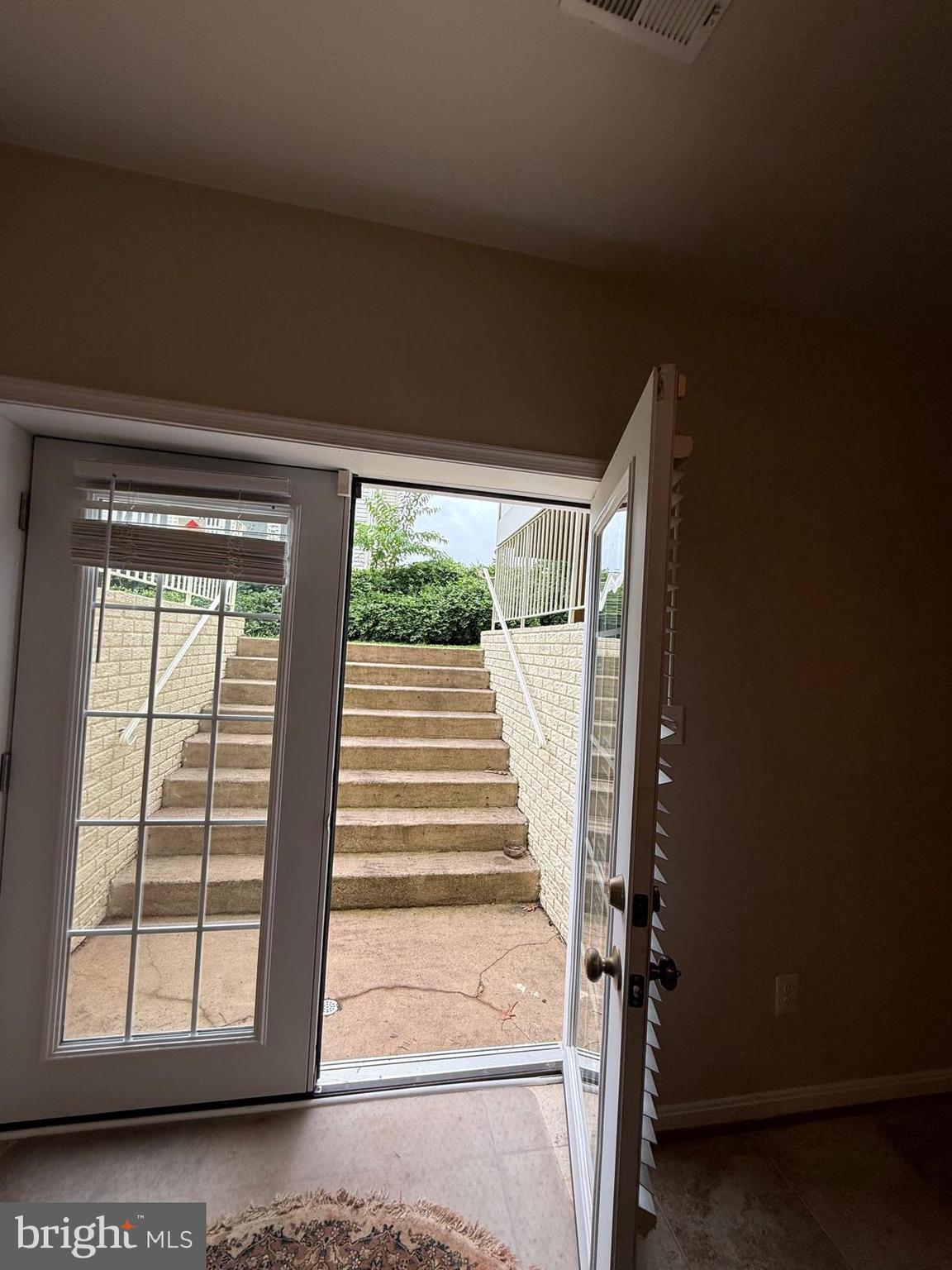 20920 SOLOMONS -BASEMENT ONLY COURT