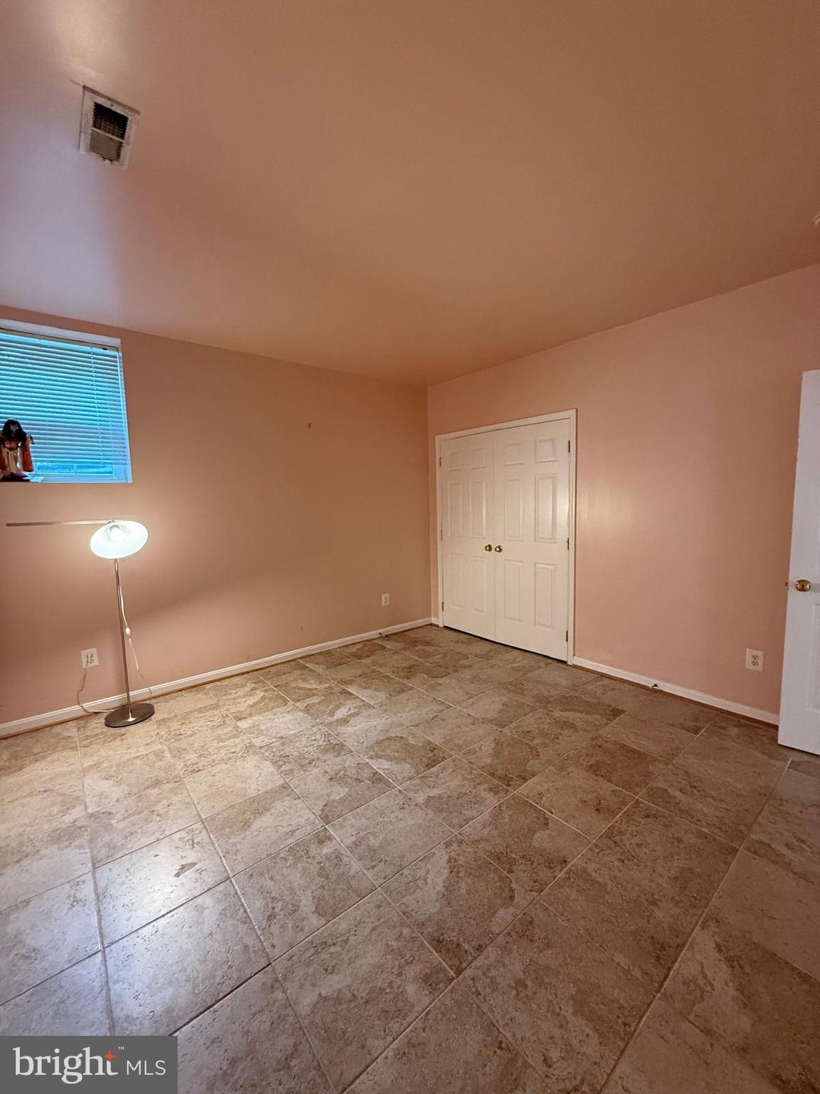 20920 SOLOMONS -BASEMENT ONLY COURT
