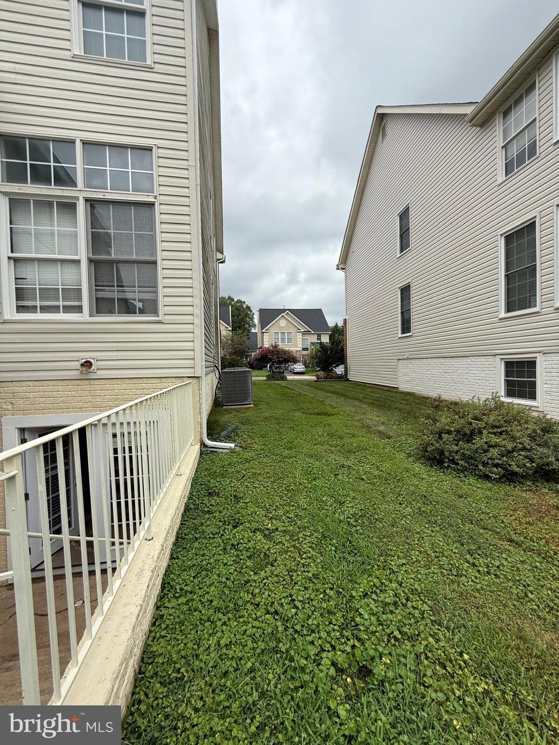 20920 SOLOMONS -BASEMENT ONLY COURT