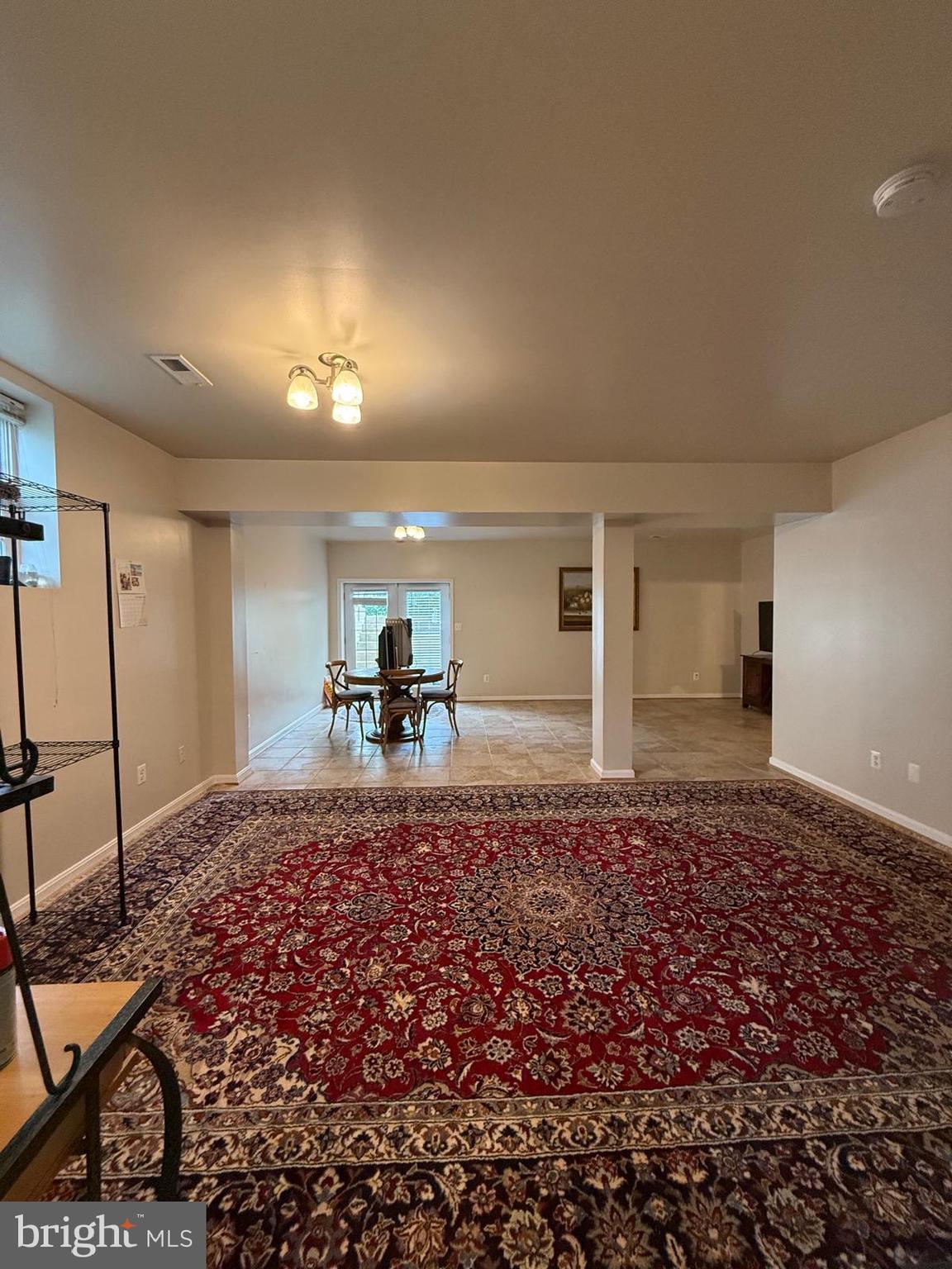 20920 SOLOMONS -BASEMENT ONLY COURT