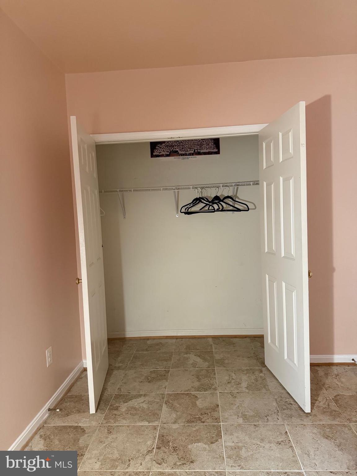 20920 SOLOMONS -BASEMENT ONLY COURT