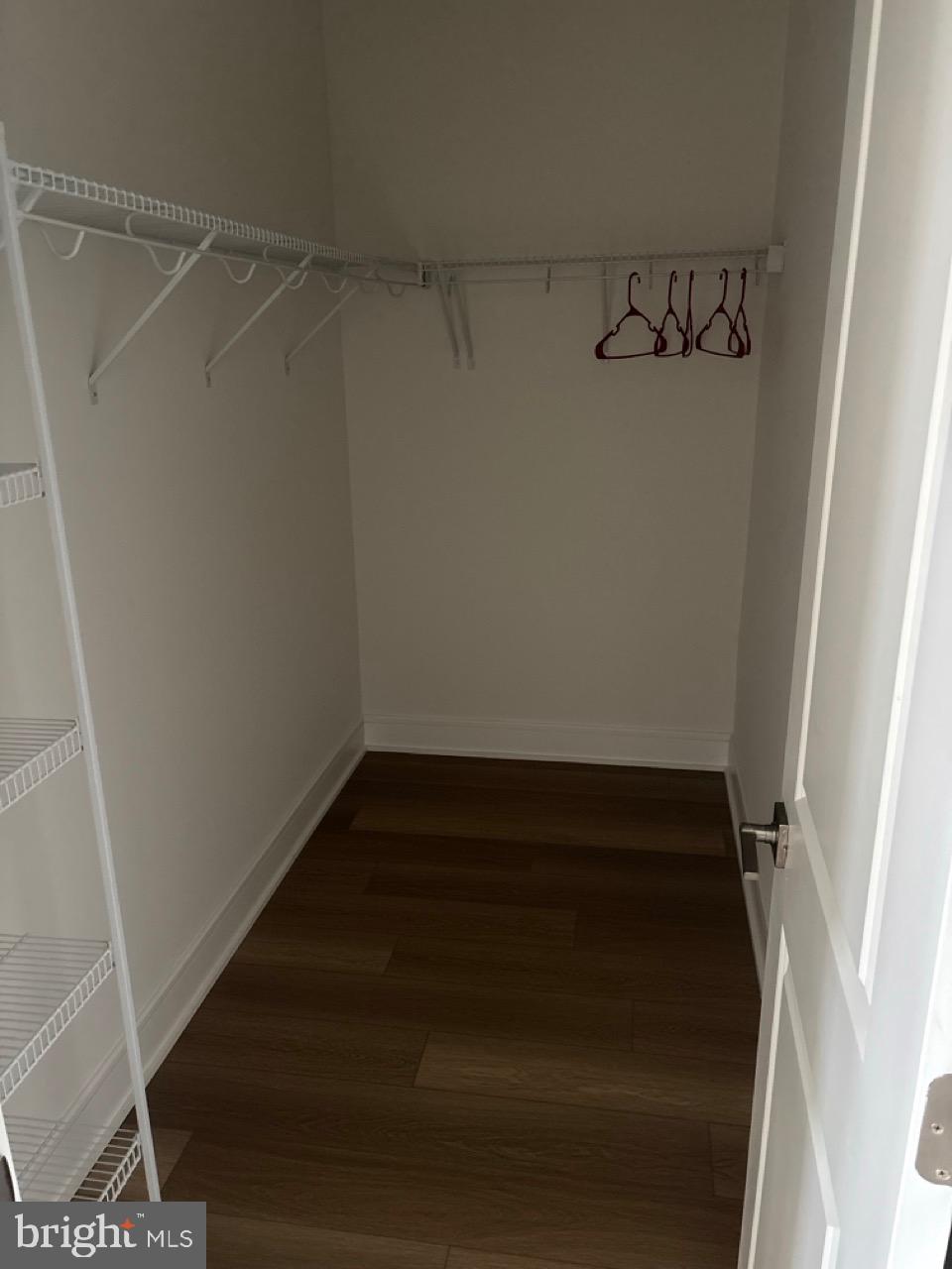 43396 FARRINGDON SQUARE