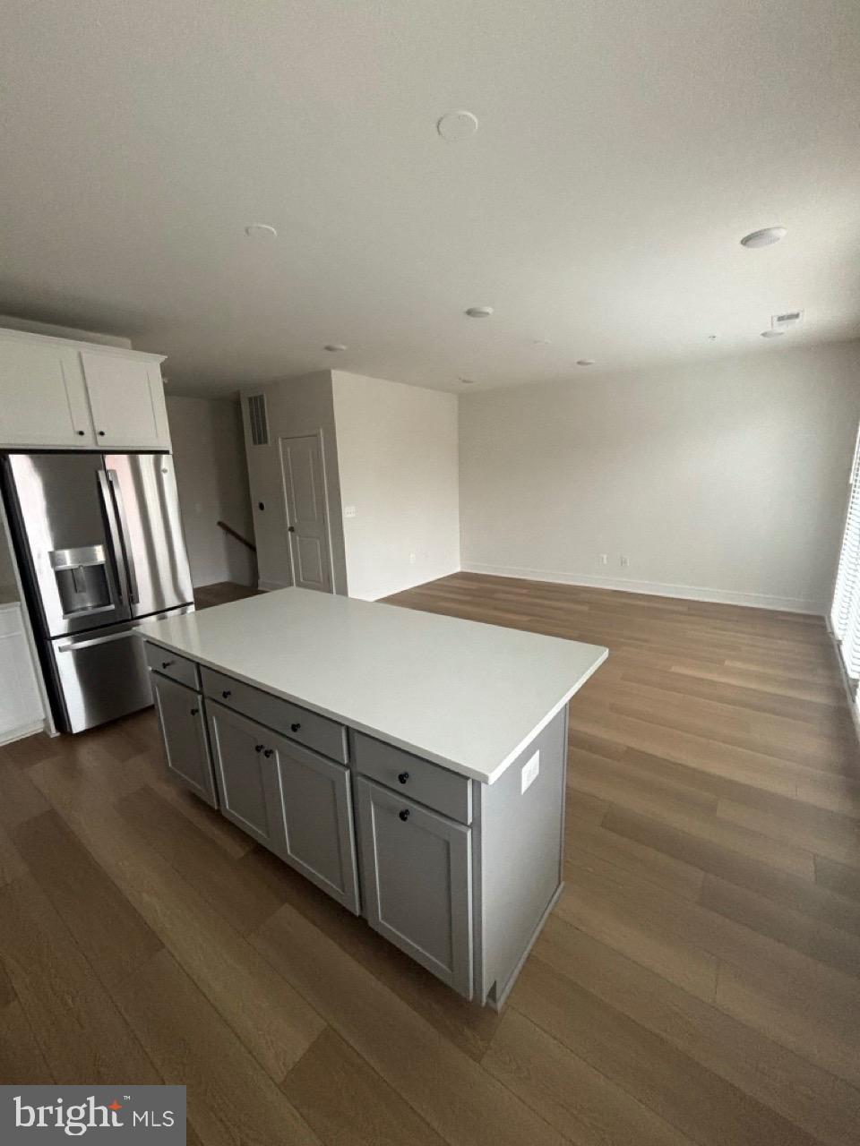 43396 FARRINGDON SQUARE