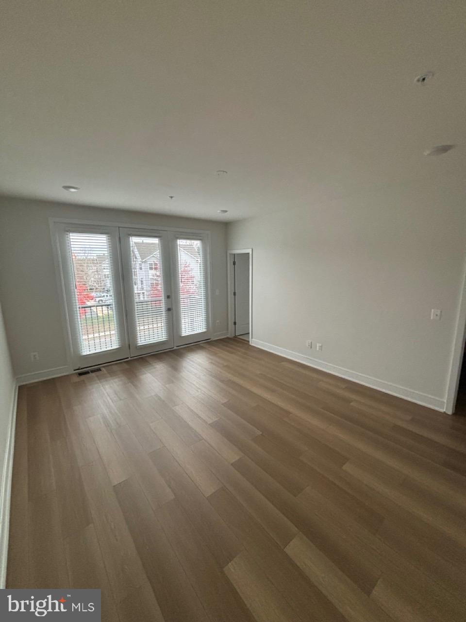 43396 FARRINGDON SQUARE