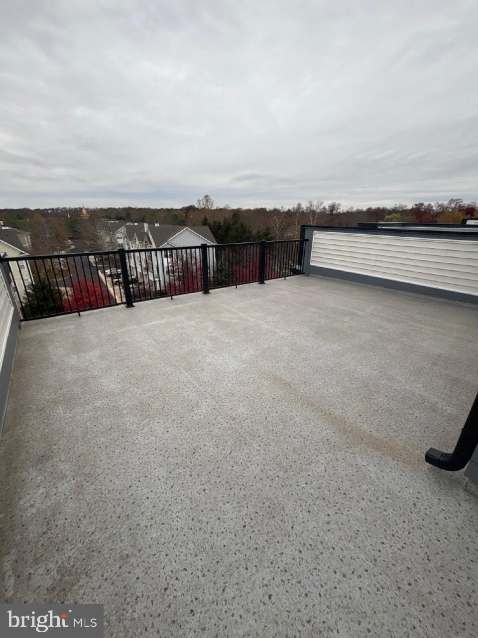 43396 FARRINGDON SQUARE