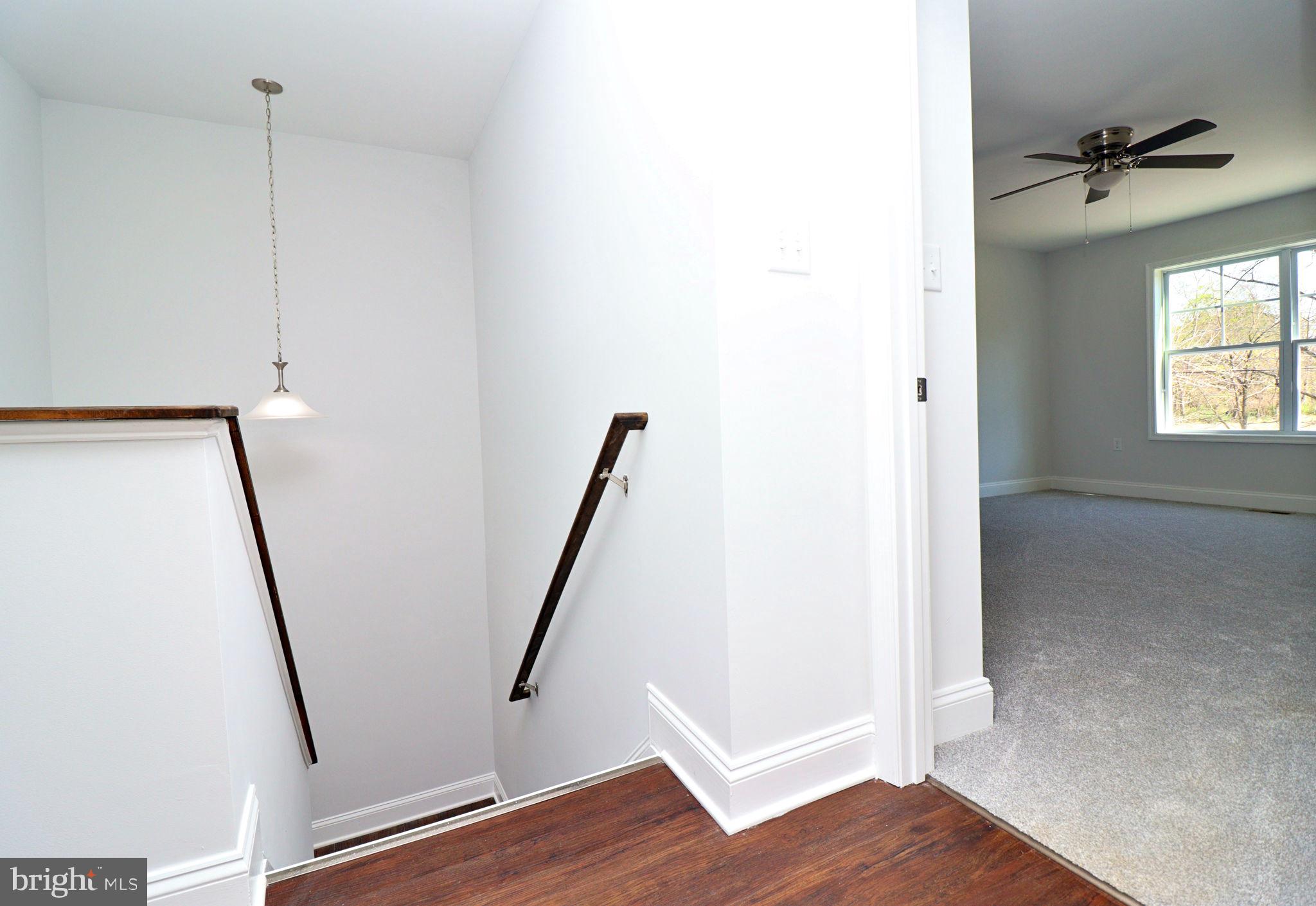 828 Washington Street St W