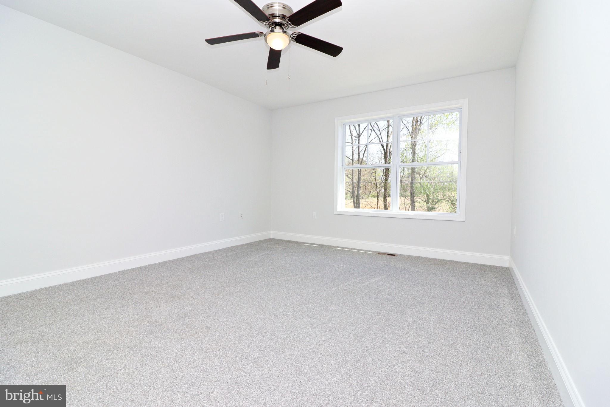 828 Washington Street St W