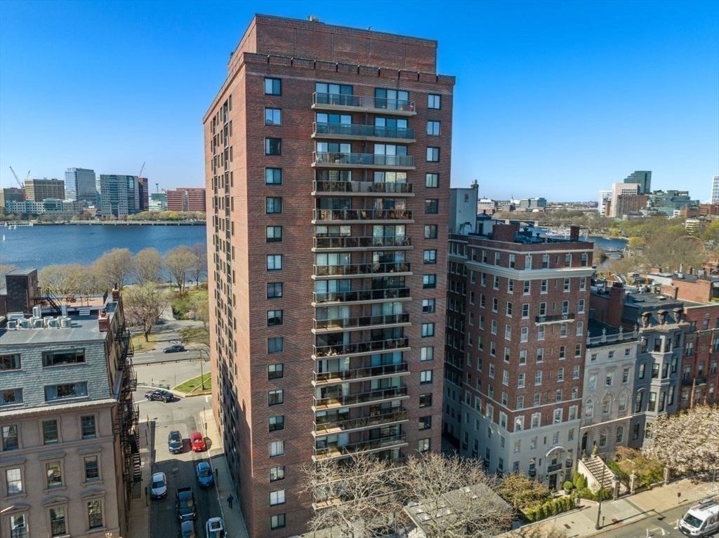 180 Beacon Street # 16G