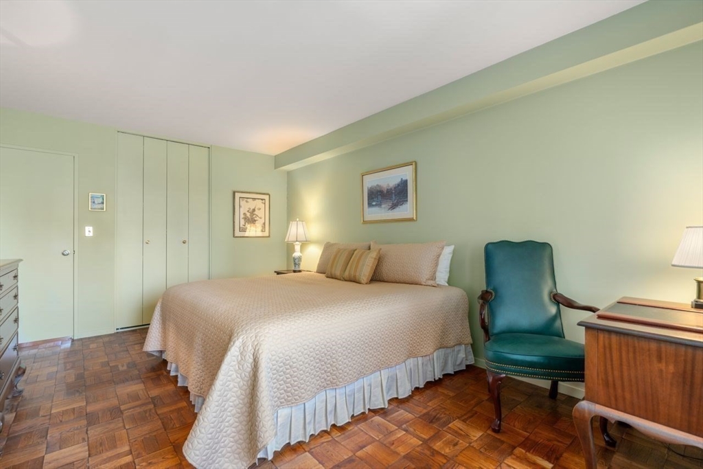 180 Beacon Street # 16G