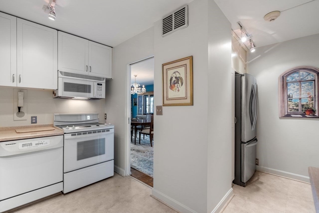 180 Beacon Street # 16G