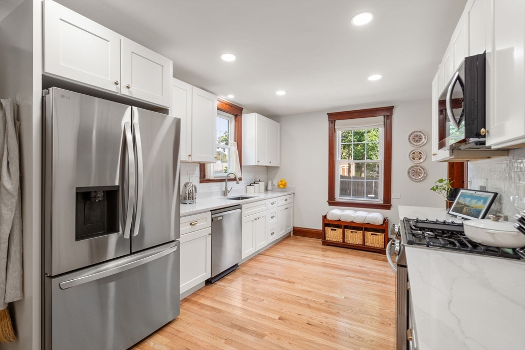 32 Stocker Avenue