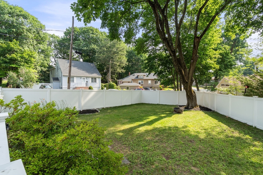32 Stocker Avenue