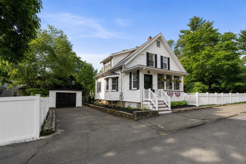 32 Stocker Avenue