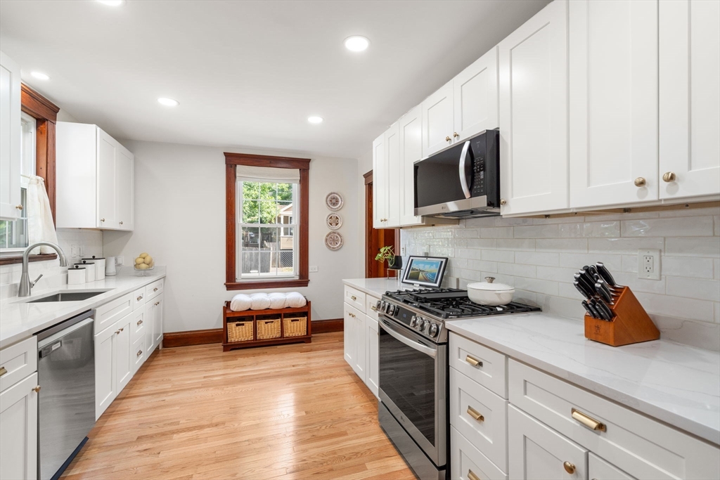 32 Stocker Avenue