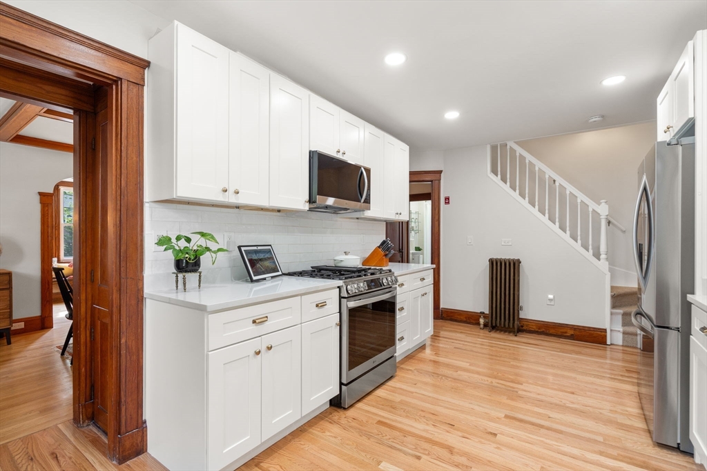 32 Stocker Avenue