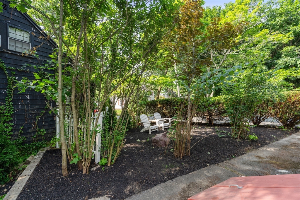32 Stocker Avenue