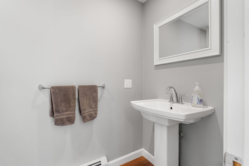 13 Conrad Cir