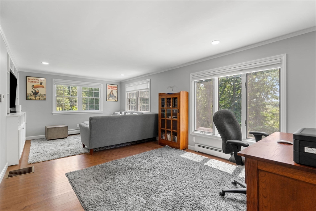 13 Conrad Cir