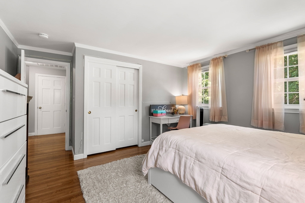 13 Conrad Cir