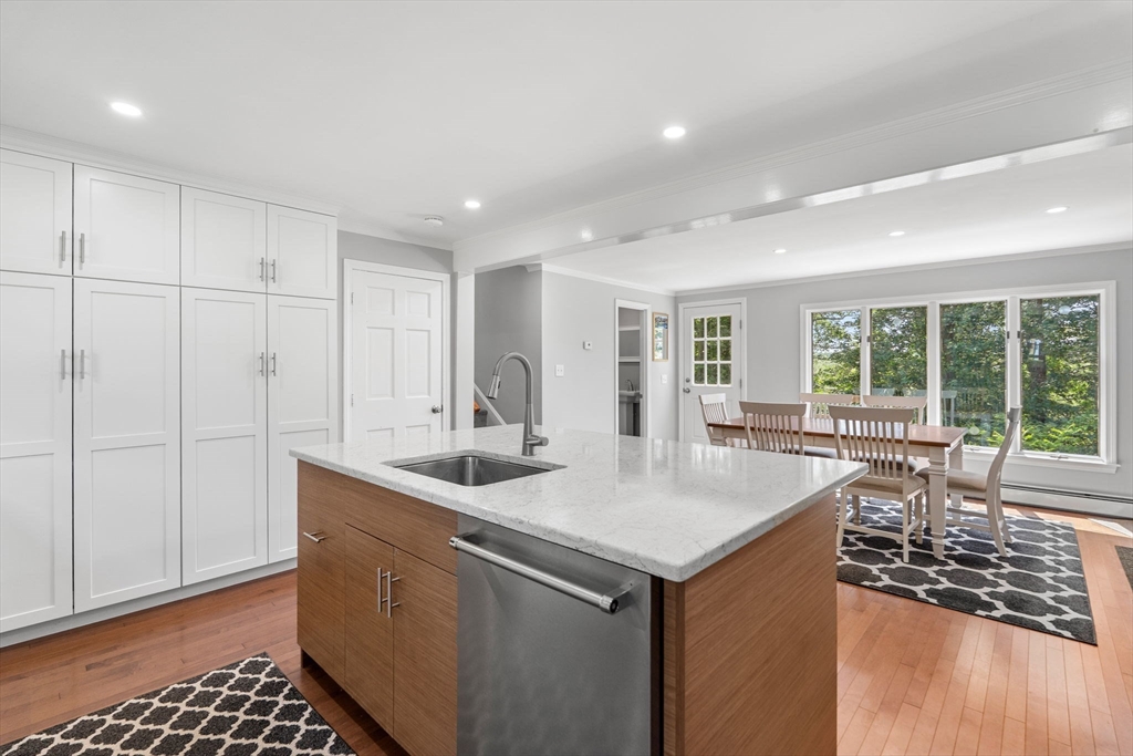 13 Conrad Cir
