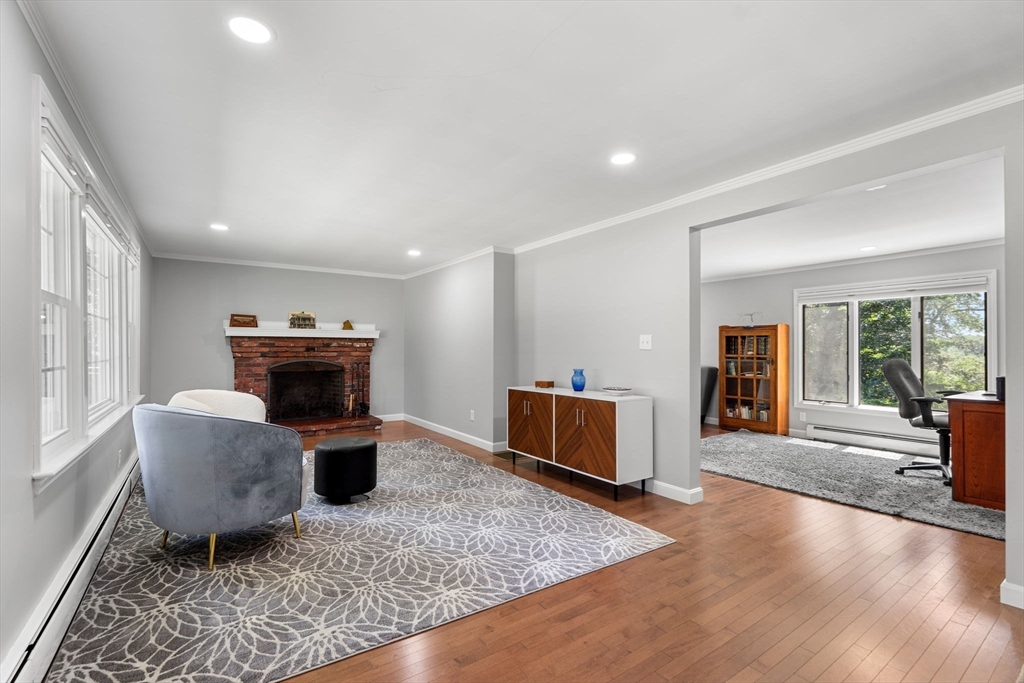 13 Conrad Cir