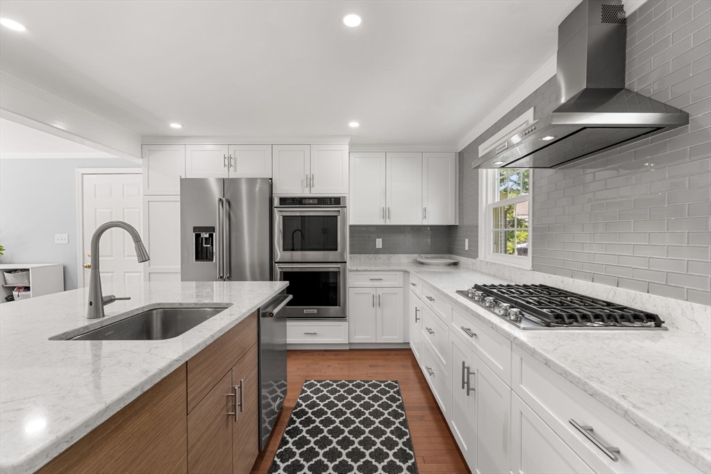 13 Conrad Cir