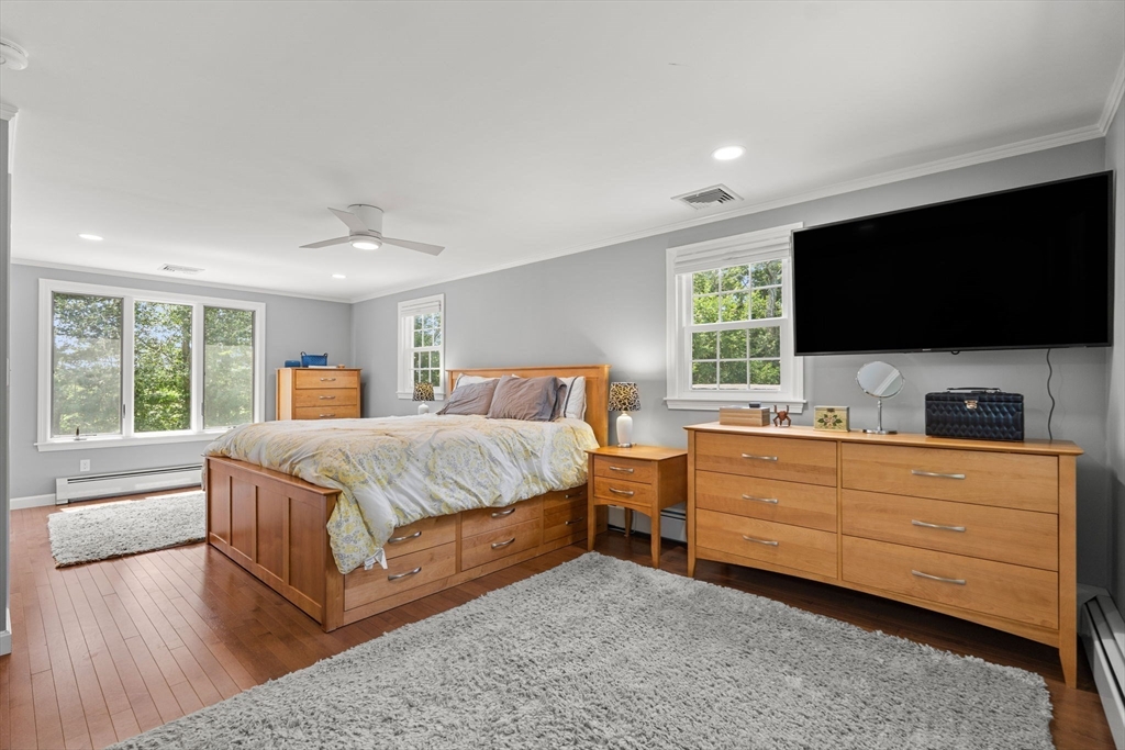 13 Conrad Cir