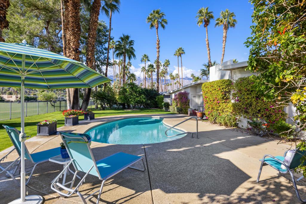 5369 E Lakeside Drive