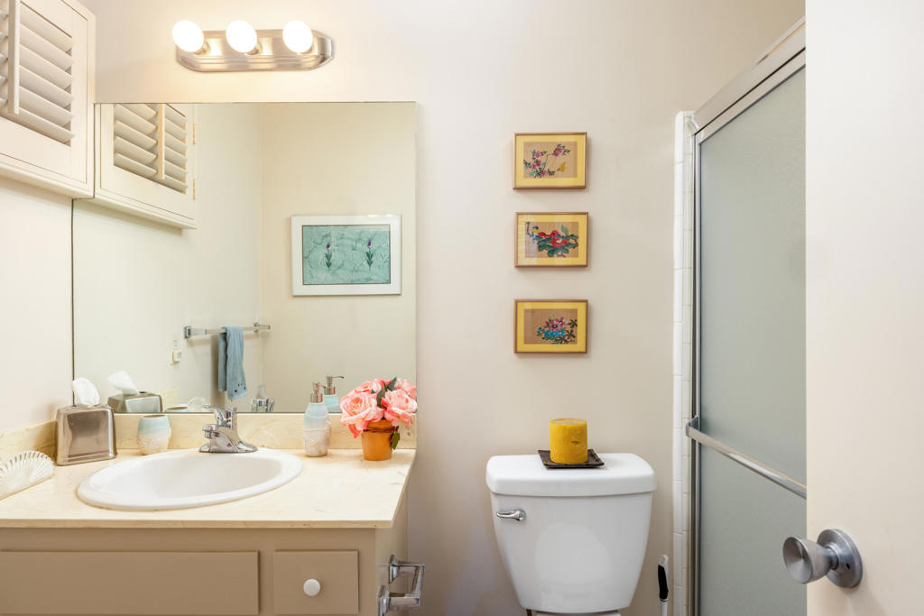 5369 E Lakeside Drive