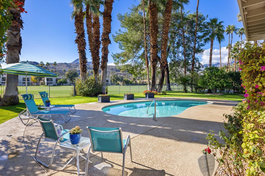 5369 E Lakeside Drive