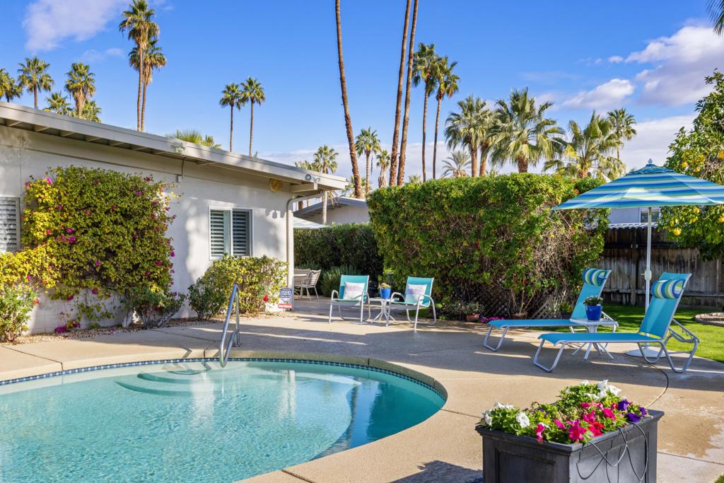 5369 E Lakeside Drive