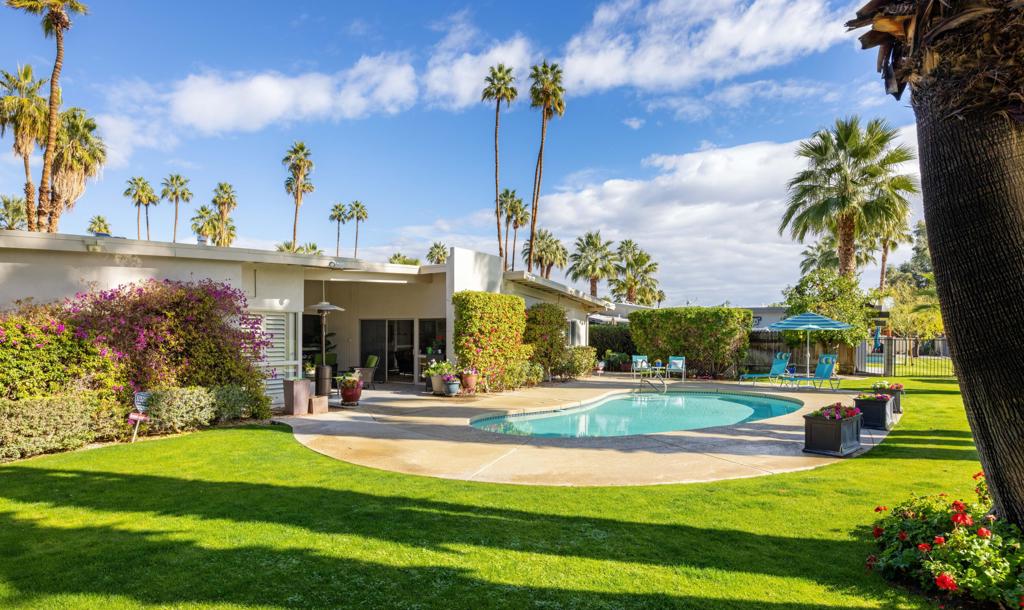 5369 E Lakeside Drive