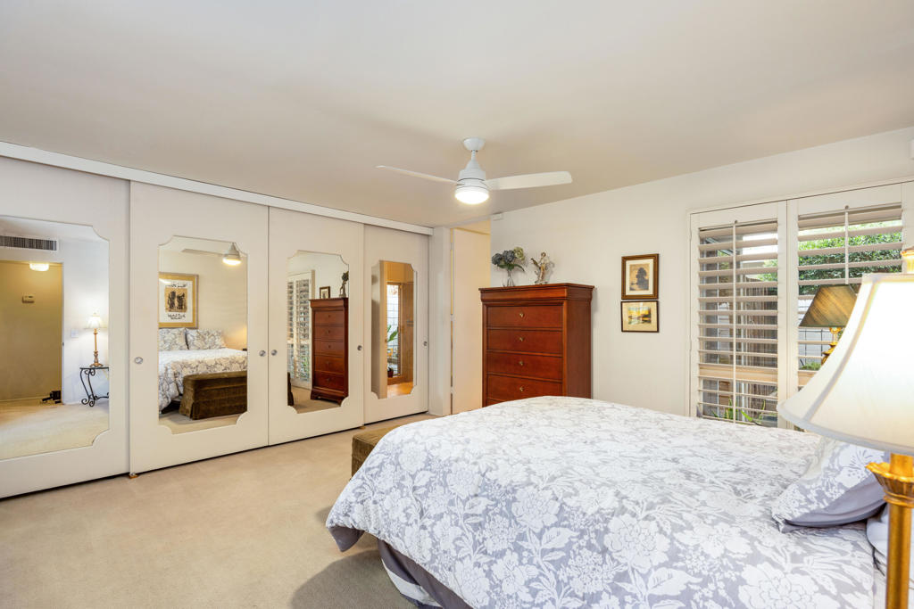 5369 E Lakeside Drive