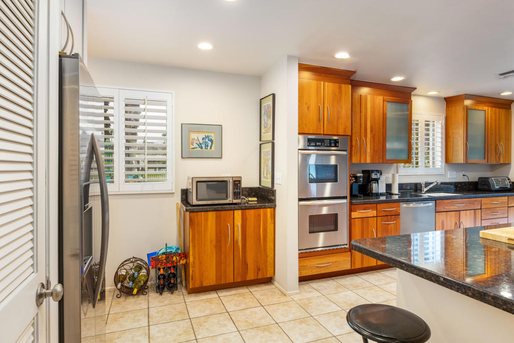 5369 E Lakeside Drive