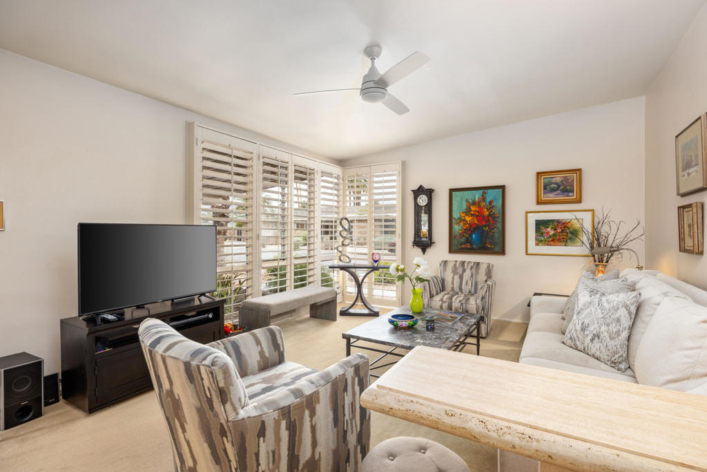 5369 E Lakeside Drive