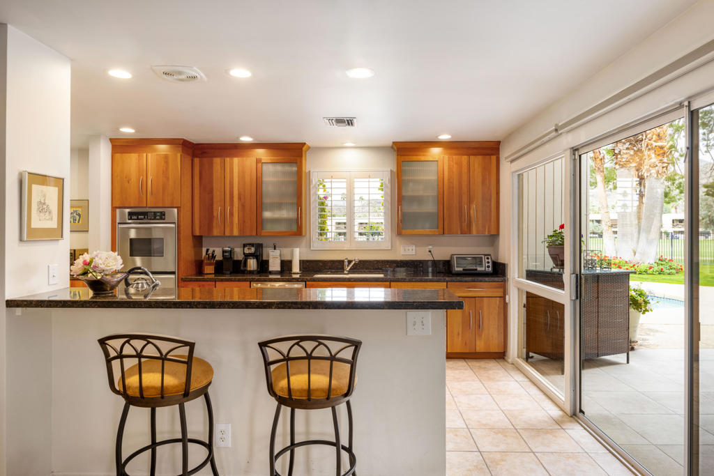 5369 E Lakeside Drive