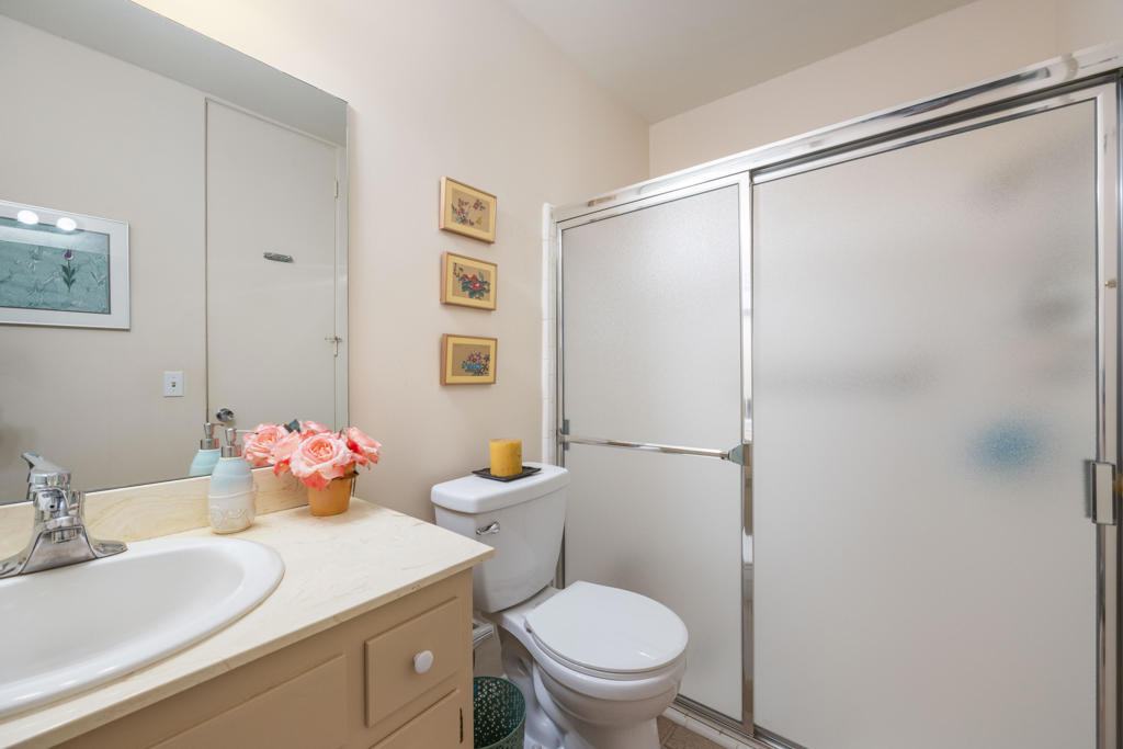 5369 E Lakeside Drive