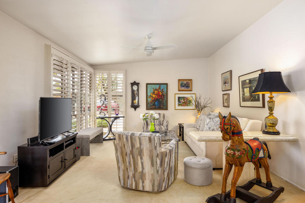 5369 E Lakeside Drive